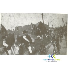 Spijk Oranjefeest 1934 Ameidsedam Officieren te paard Th. Hetterschijt dhr. Caerteling Schuttersgilde EMM F00002170